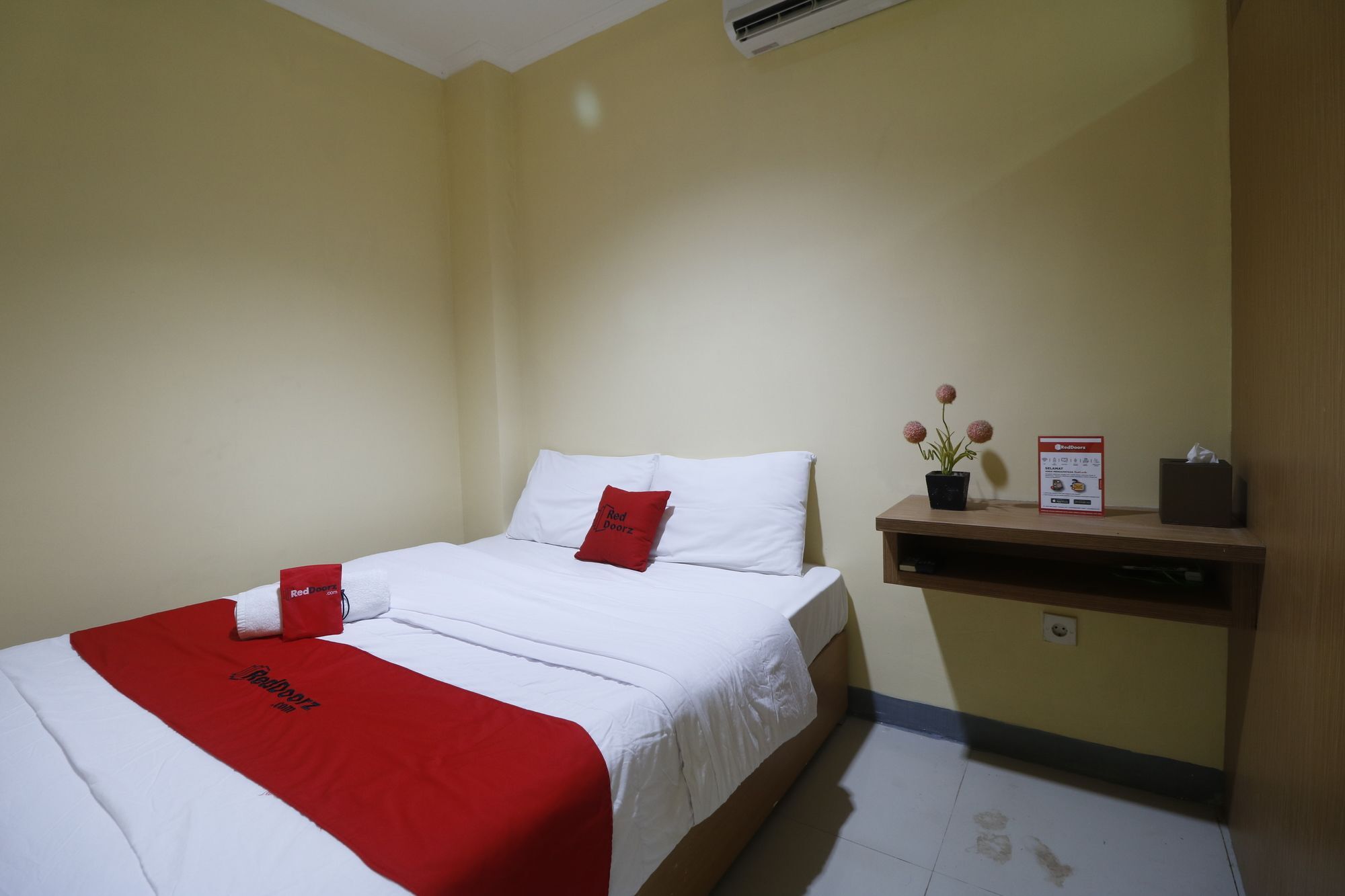 Reddoorz Near Itc Cempaka Mas Hotel Jakarta Luaran gambar