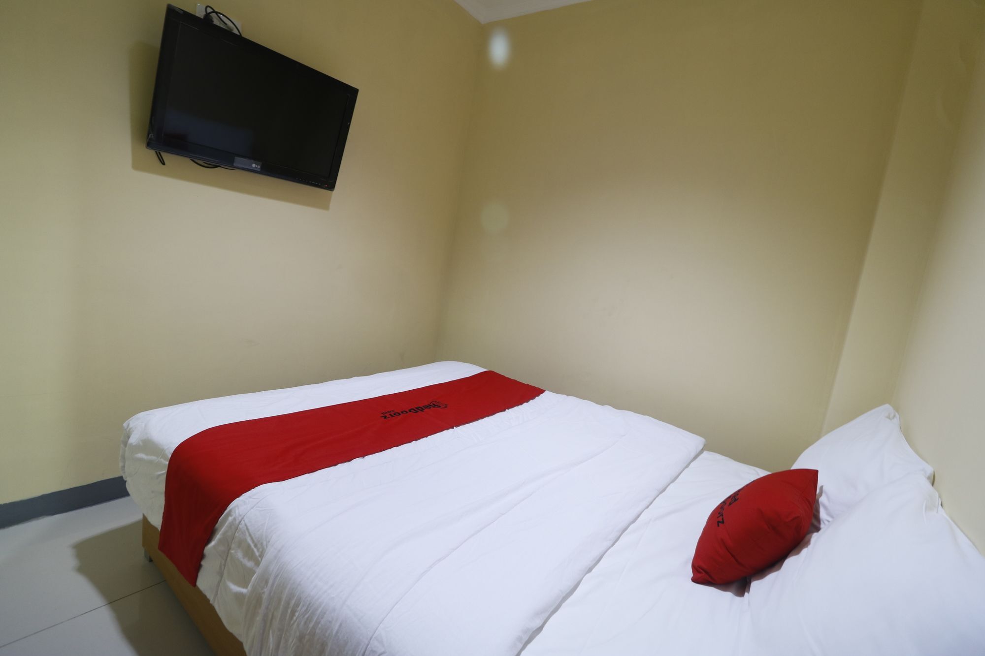 Reddoorz Near Itc Cempaka Mas Hotel Jakarta Luaran gambar