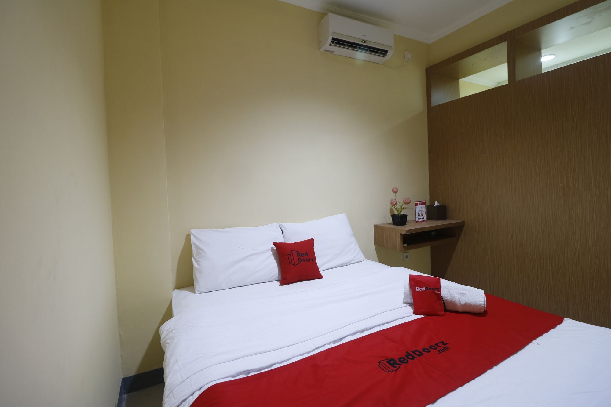 Reddoorz Near Itc Cempaka Mas Hotel Jakarta Luaran gambar