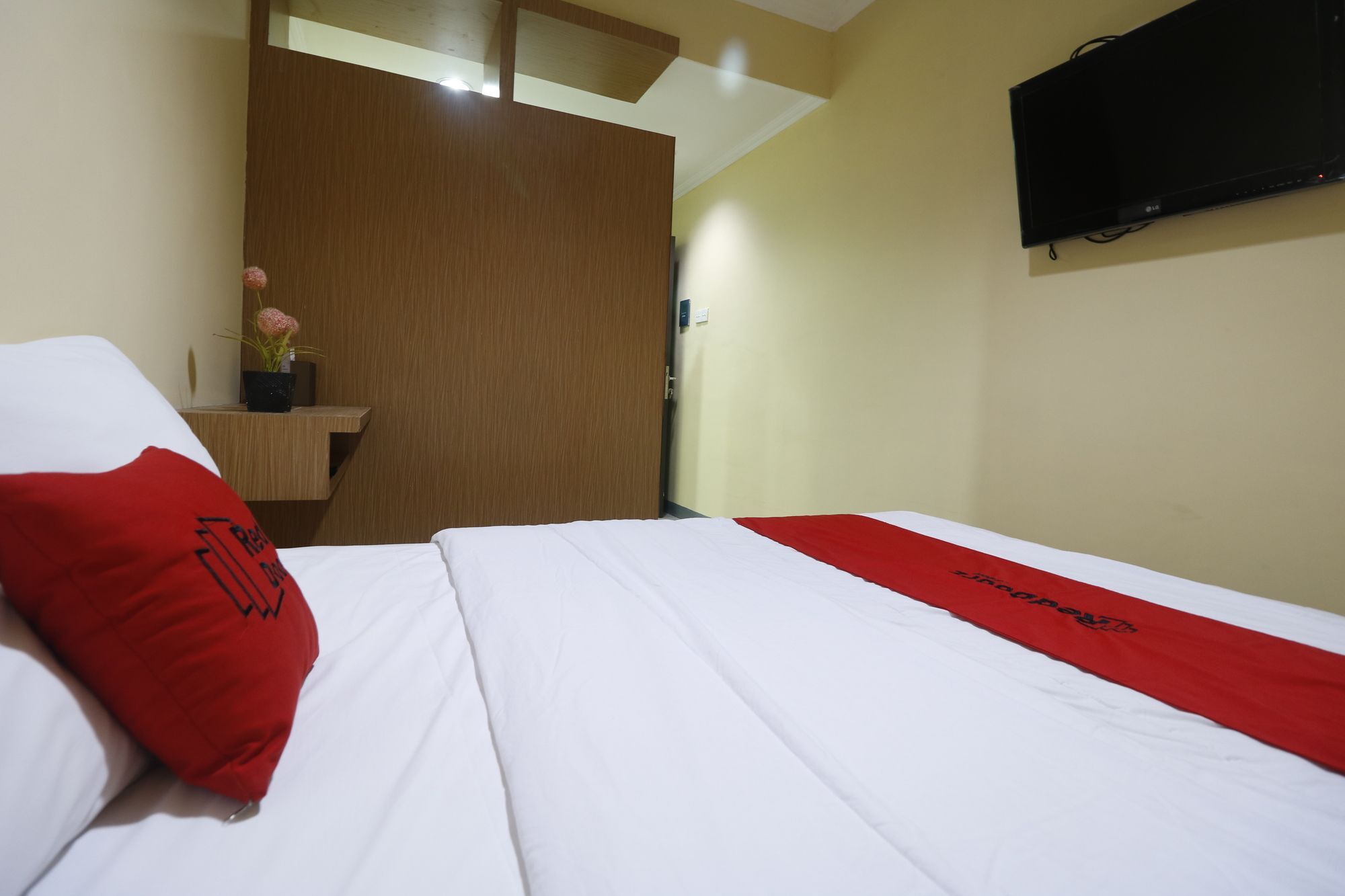 Reddoorz Near Itc Cempaka Mas Hotel Jakarta Luaran gambar