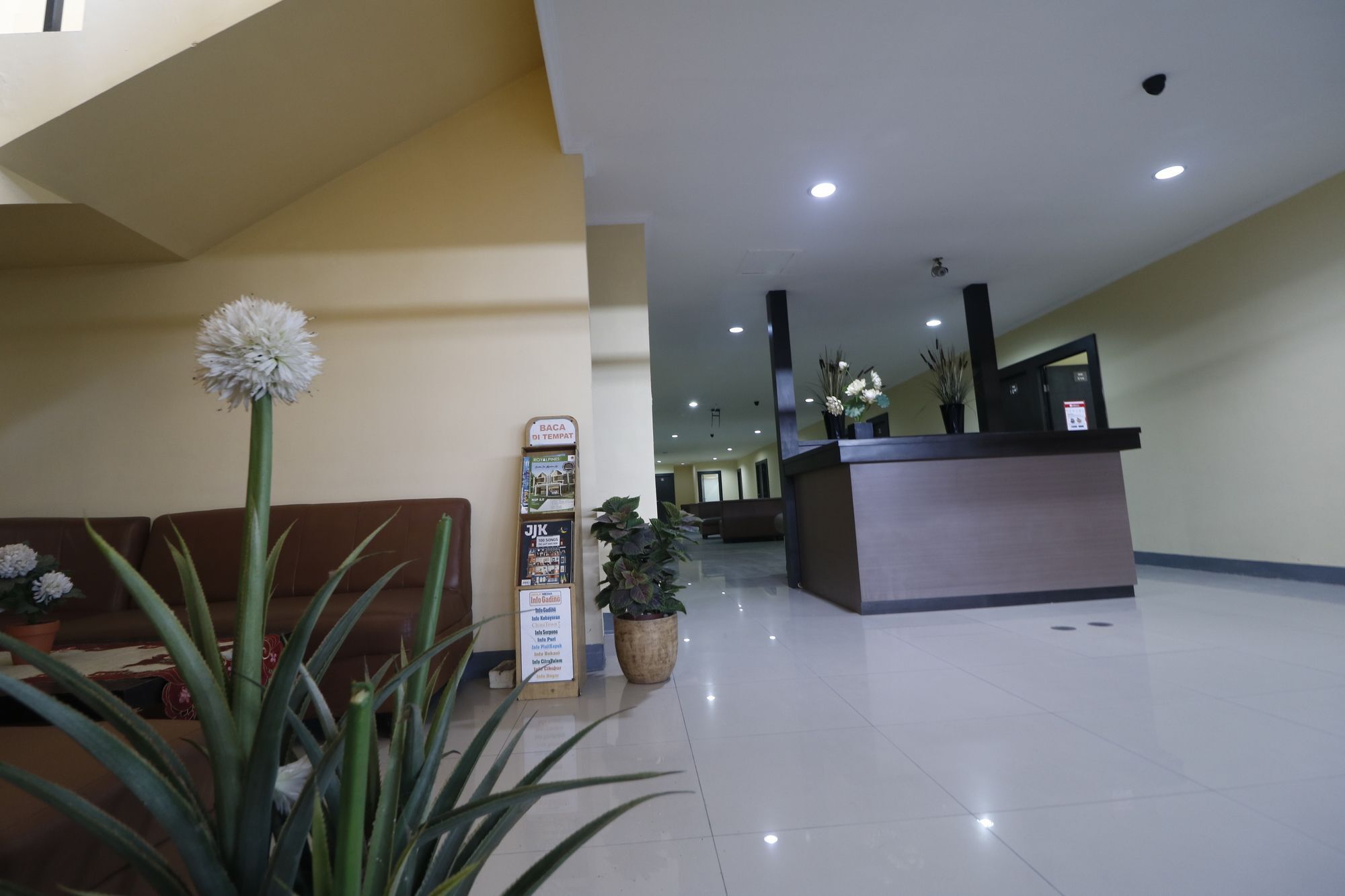 Reddoorz Near Itc Cempaka Mas Hotel Jakarta Luaran gambar