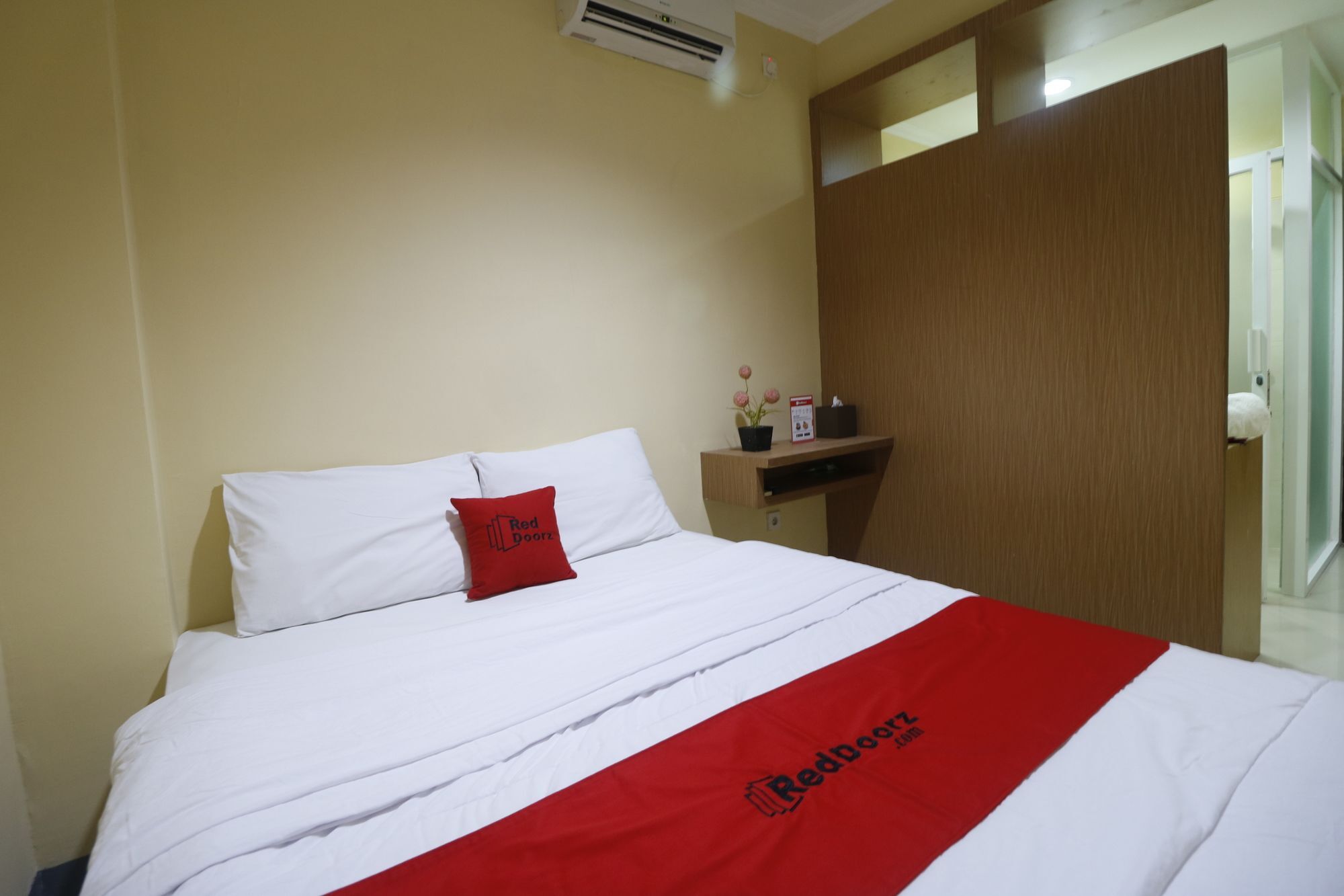 Reddoorz Near Itc Cempaka Mas Hotel Jakarta Luaran gambar
